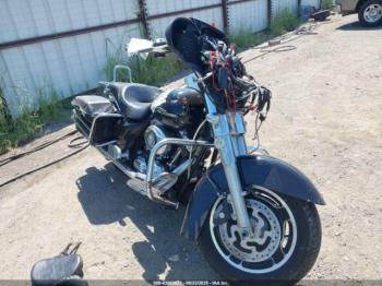  Salvage Harley-Davidson Flhx