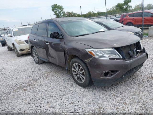  Salvage Nissan Pathfinder