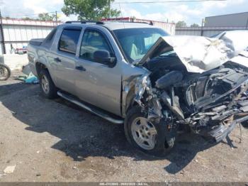  Salvage Chevrolet Avalanche 1500