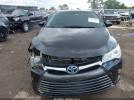 Toyota Camry Le Image 12
