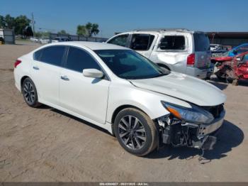  Salvage Nissan Altima