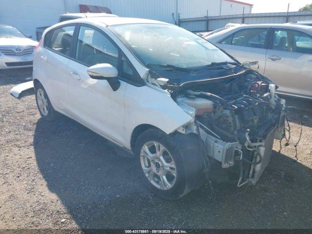  Salvage Ford Fiesta