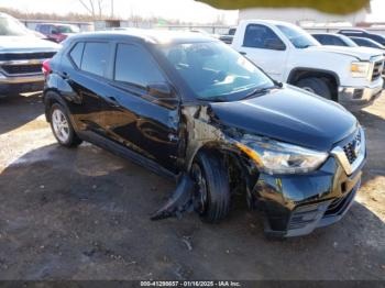  Salvage Nissan Kicks