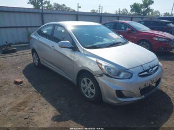  Salvage Hyundai ACCENT