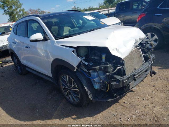  Salvage Hyundai TUCSON