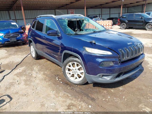  Salvage Jeep Cherokee