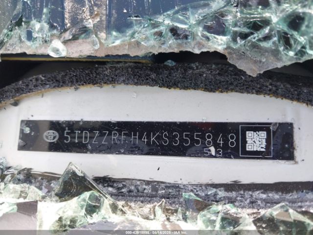 Toyota Highlander Le Image 8