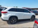 Toyota Highlander Le Image 9
