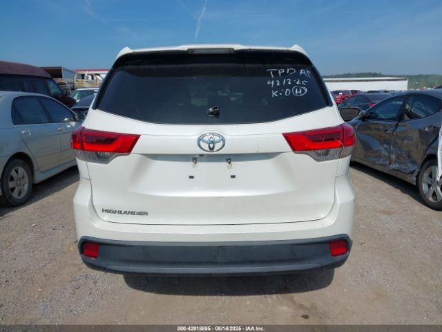 Toyota Highlander Le Image 11