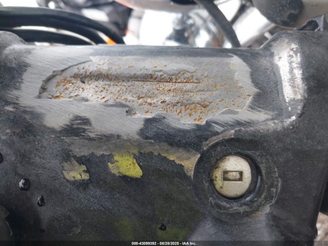 Harley-Davidson Flhc Image 8