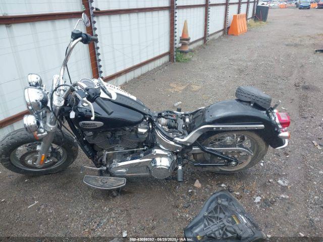 Harley-Davidson Flhc Image 10