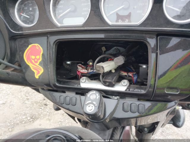 Harley-Davidson Flhxs Street Glide Special Image 5