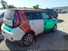 Kia Soul + Image 16