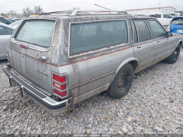 Chevrolet Caprice Classic Image 2