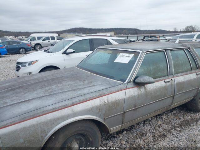 Chevrolet Caprice Classic Image 5