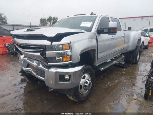Chevrolet Silverado 3500 Ltz Image 15