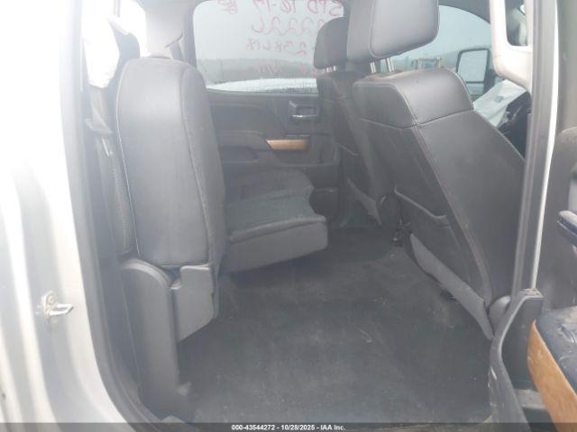 Chevrolet Silverado 3500 Ltz Image 14