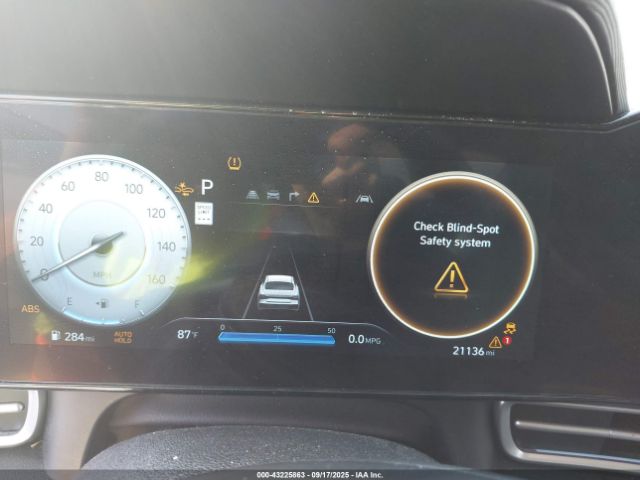 Hyundai ELANTRA Limited Image 12