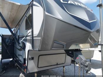  Salvage Keystone Laredo Super Lite