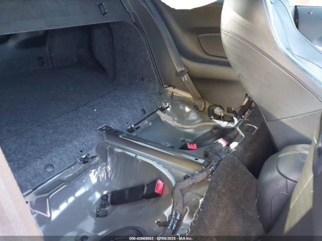 Ford Mustang Gt Premium Image 6