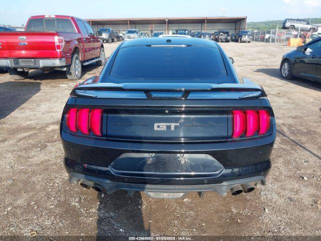 Ford Mustang Gt Premium Image 11