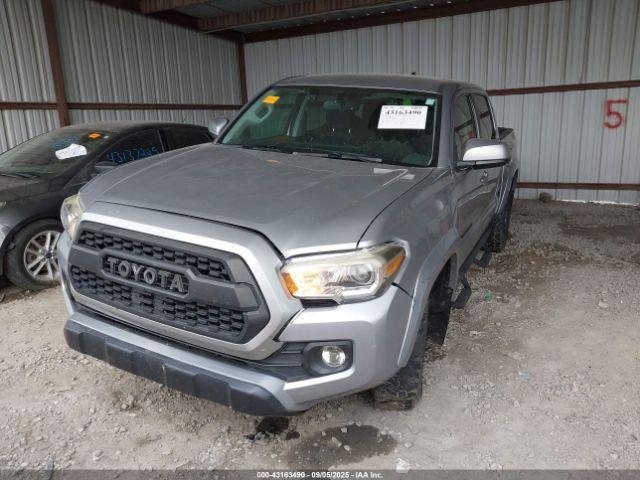 Toyota Tacoma Sr5 V6 Image 15