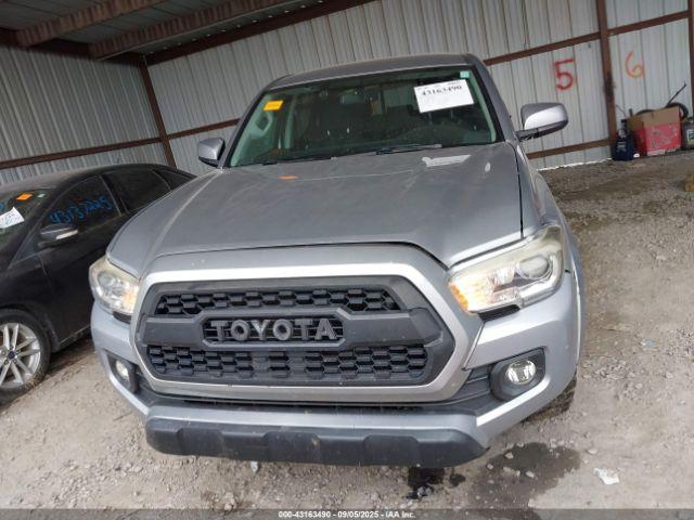 Toyota Tacoma Sr5 V6 Image 10