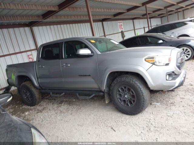 Toyota Tacoma Sr5 V6 Image 13