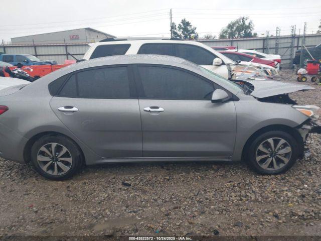 Kia Rio S Image 14
