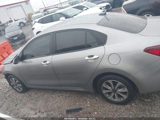 Kia Rio S Image 16