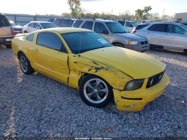  Salvage Ford Mustang