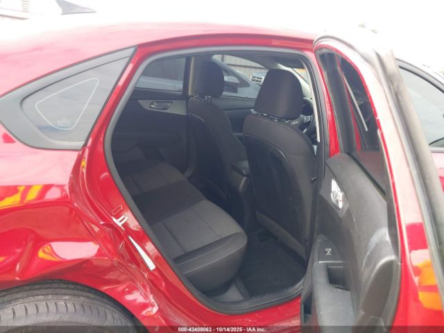 Kia Forte Lxs Image 8