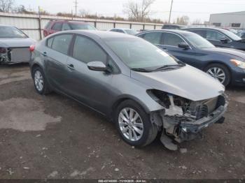  Salvage Kia Forte
