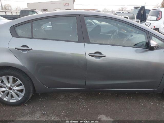 Kia Forte Lx Image 10
