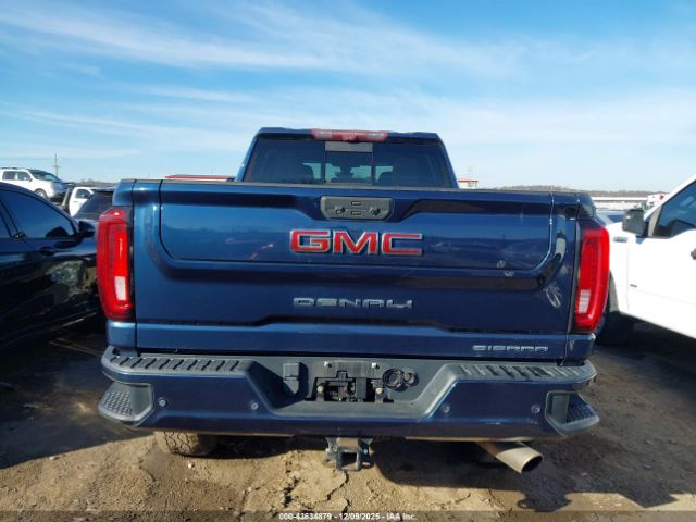 General Motors Sierra 2500HD 4wd  Standard Bed Denali Image 8
