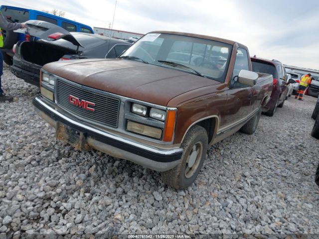 GMC Sierra C1500 Image 8