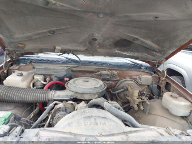 GMC Sierra C1500 Image 6