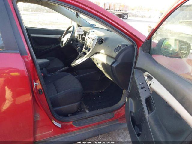 Pontiac Vibe Image 10