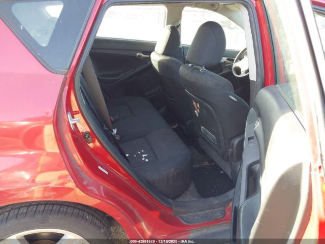 Pontiac Vibe Image 4