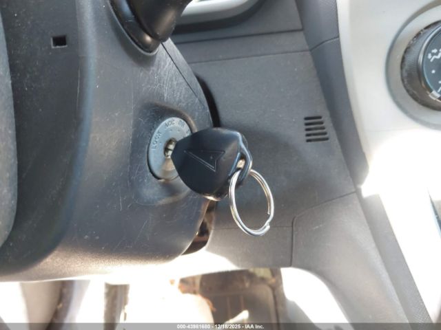 Pontiac Vibe Image 6