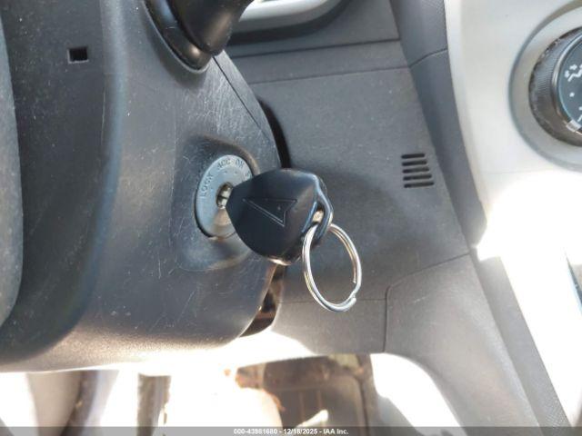 Pontiac Vibe Image 6