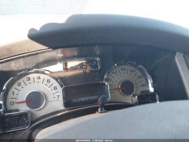 Ford Expedition Xlt Image 2