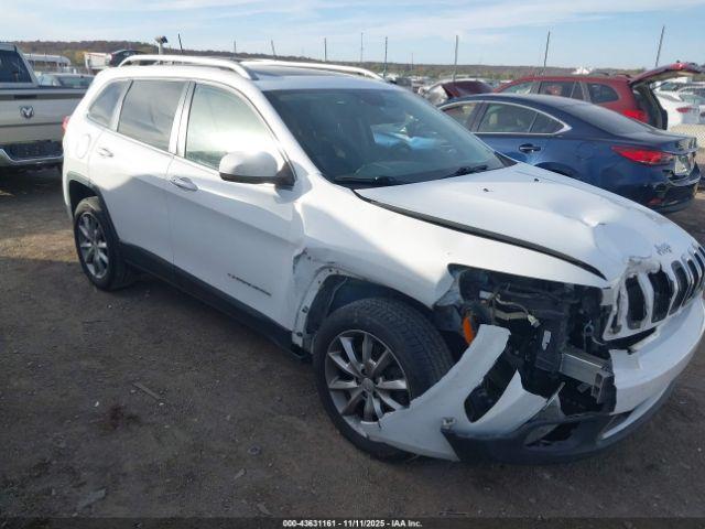  Salvage Jeep Cherokee