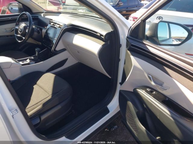 Hyundai TUCSON Sel Image 9