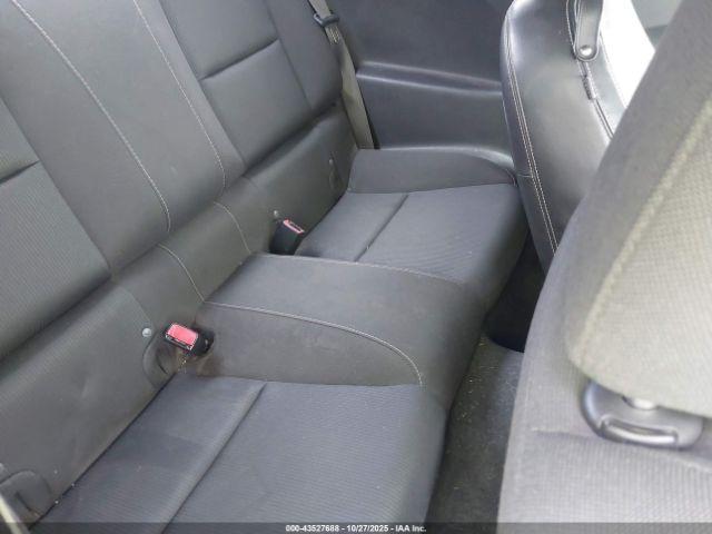 Chevrolet Camaro 1lt Image 12