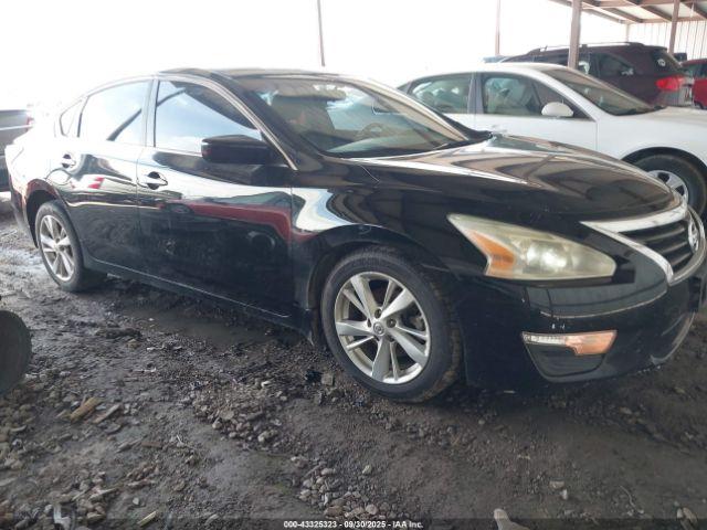  Salvage Nissan Altima