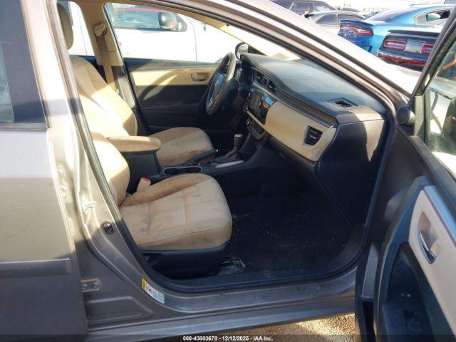 Toyota Corolla Le Image 9