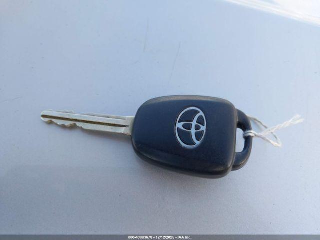 Toyota Corolla Le Image 10