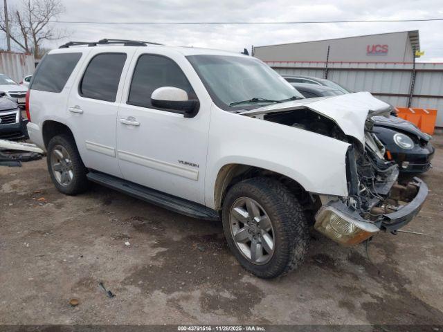  Salvage GMC Yukon