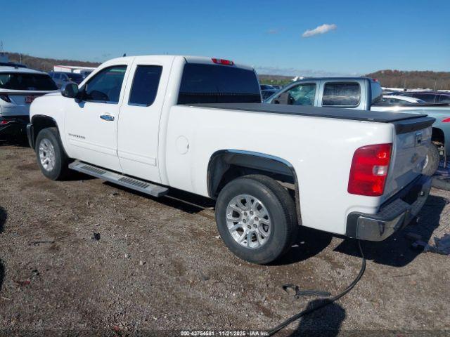Chevrolet Silverado 1500 Ls Image 15